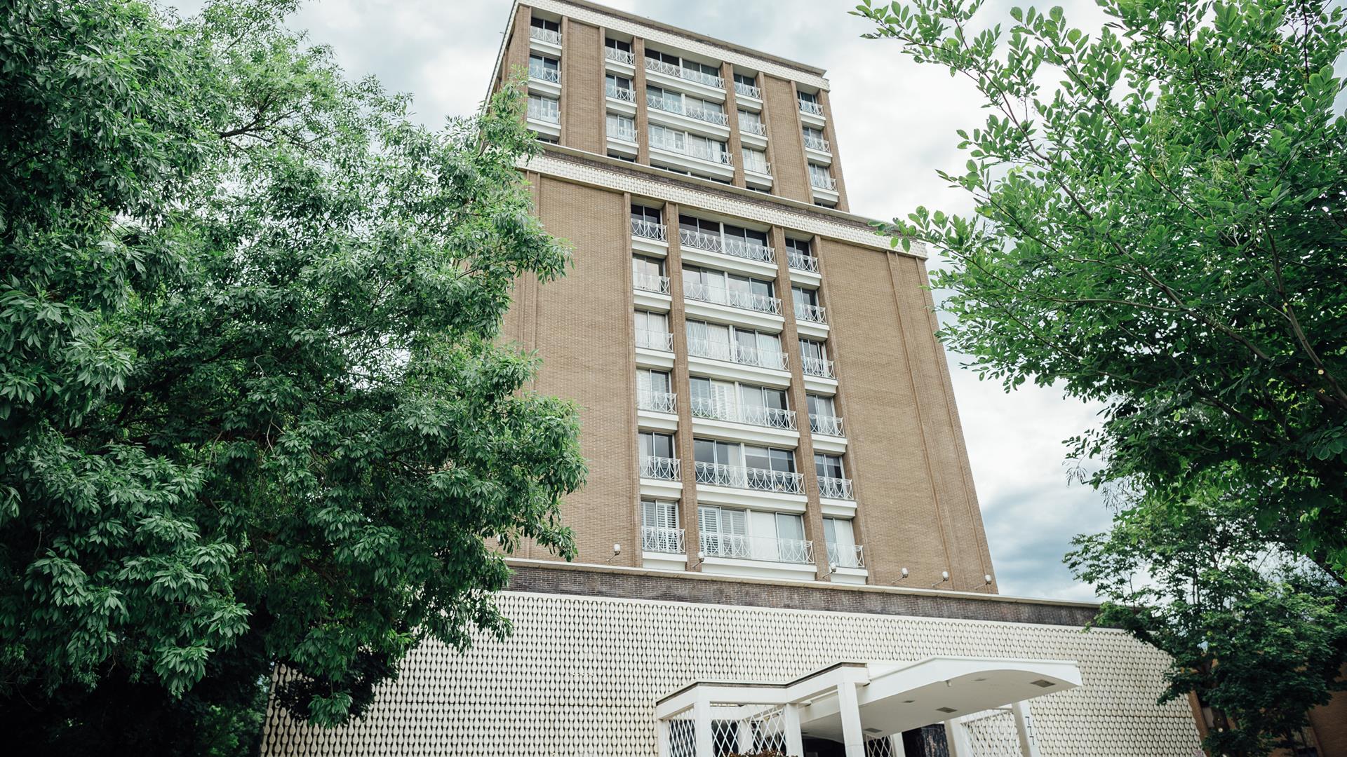 Bonneville Tower Room With A View